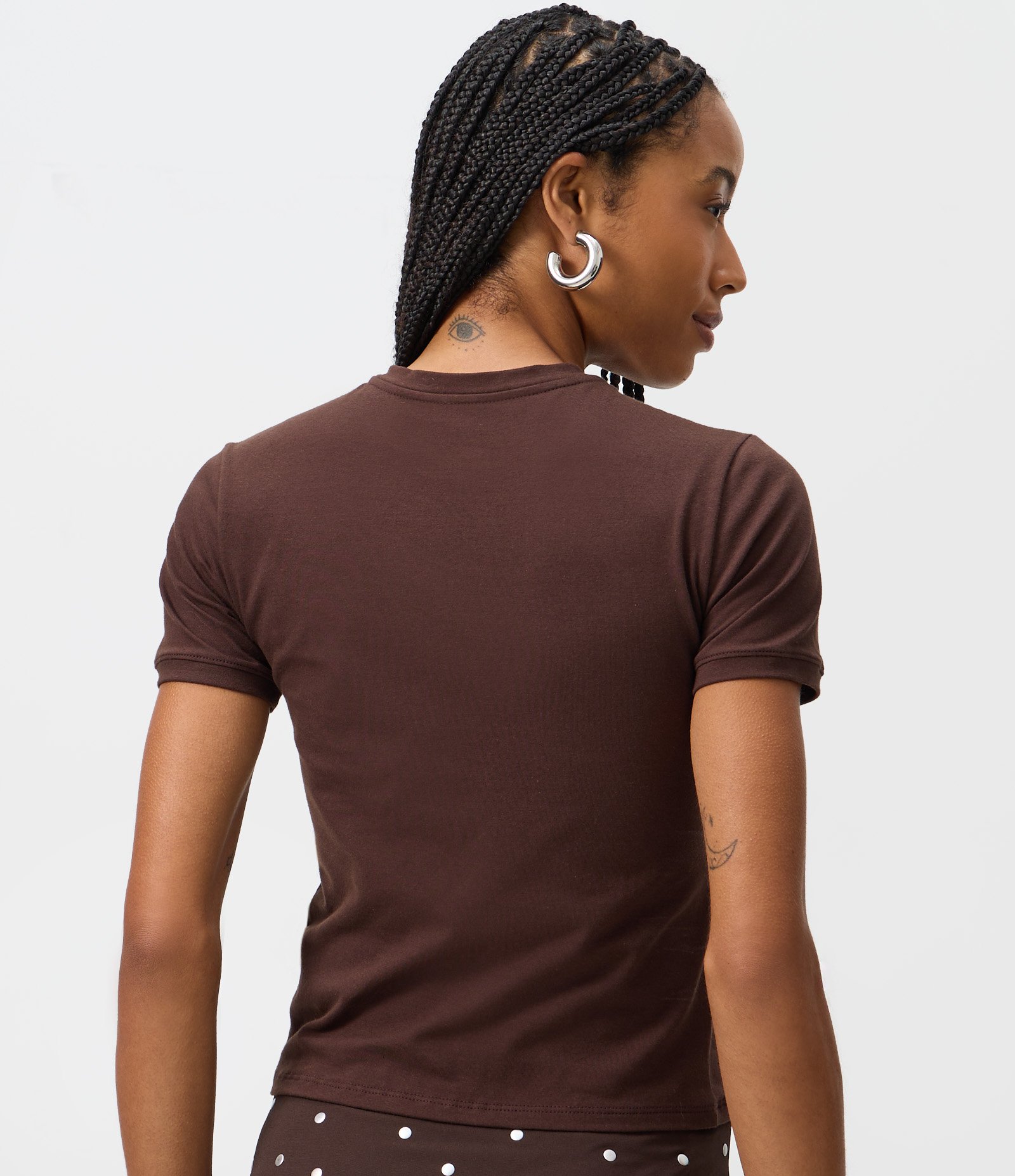 Camiseta Baby Tee em Algodão com Estampa Lettering Marrom 4