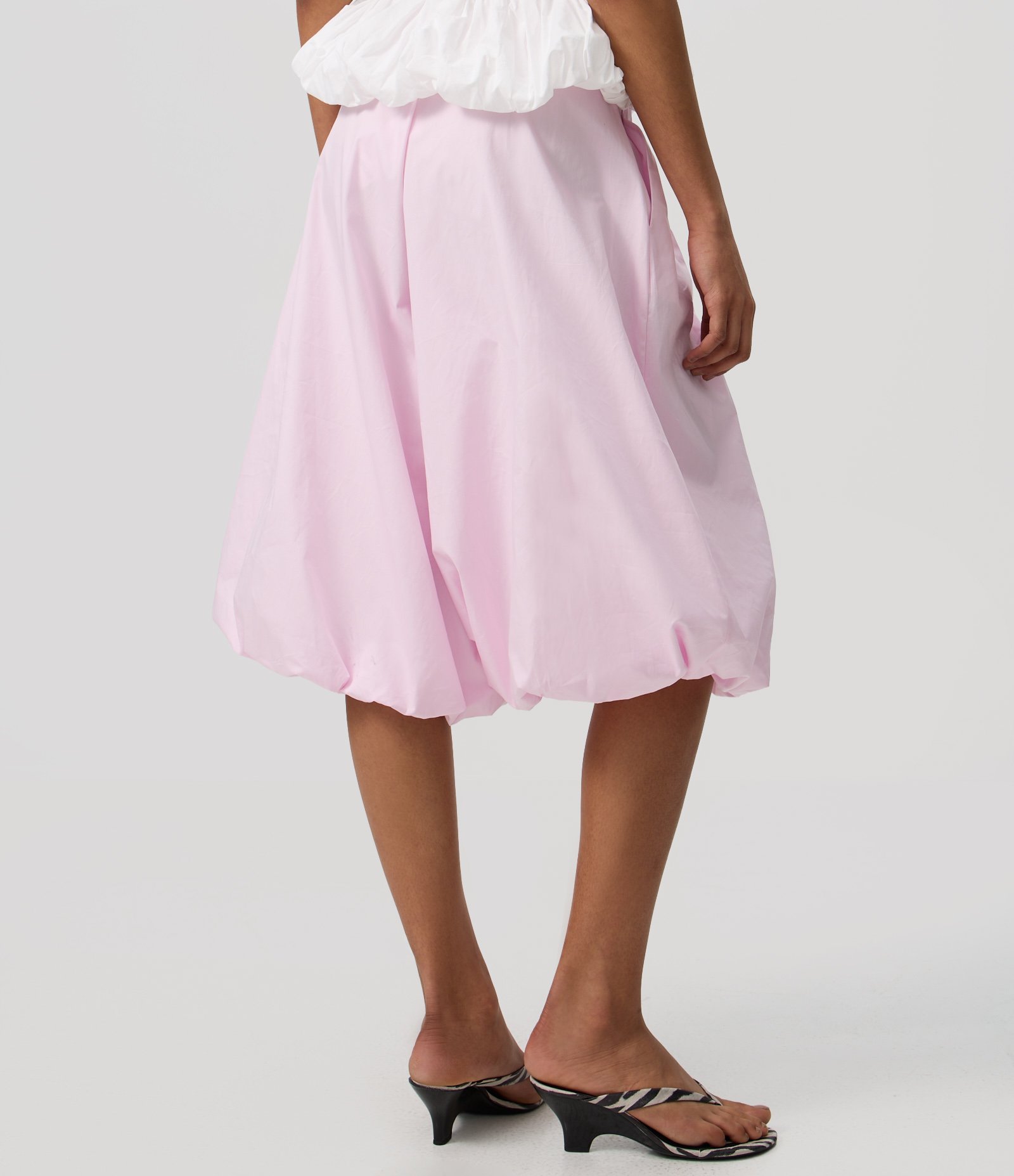 Short Balonê em Tricoline com Pregas Frontais Rosa 5