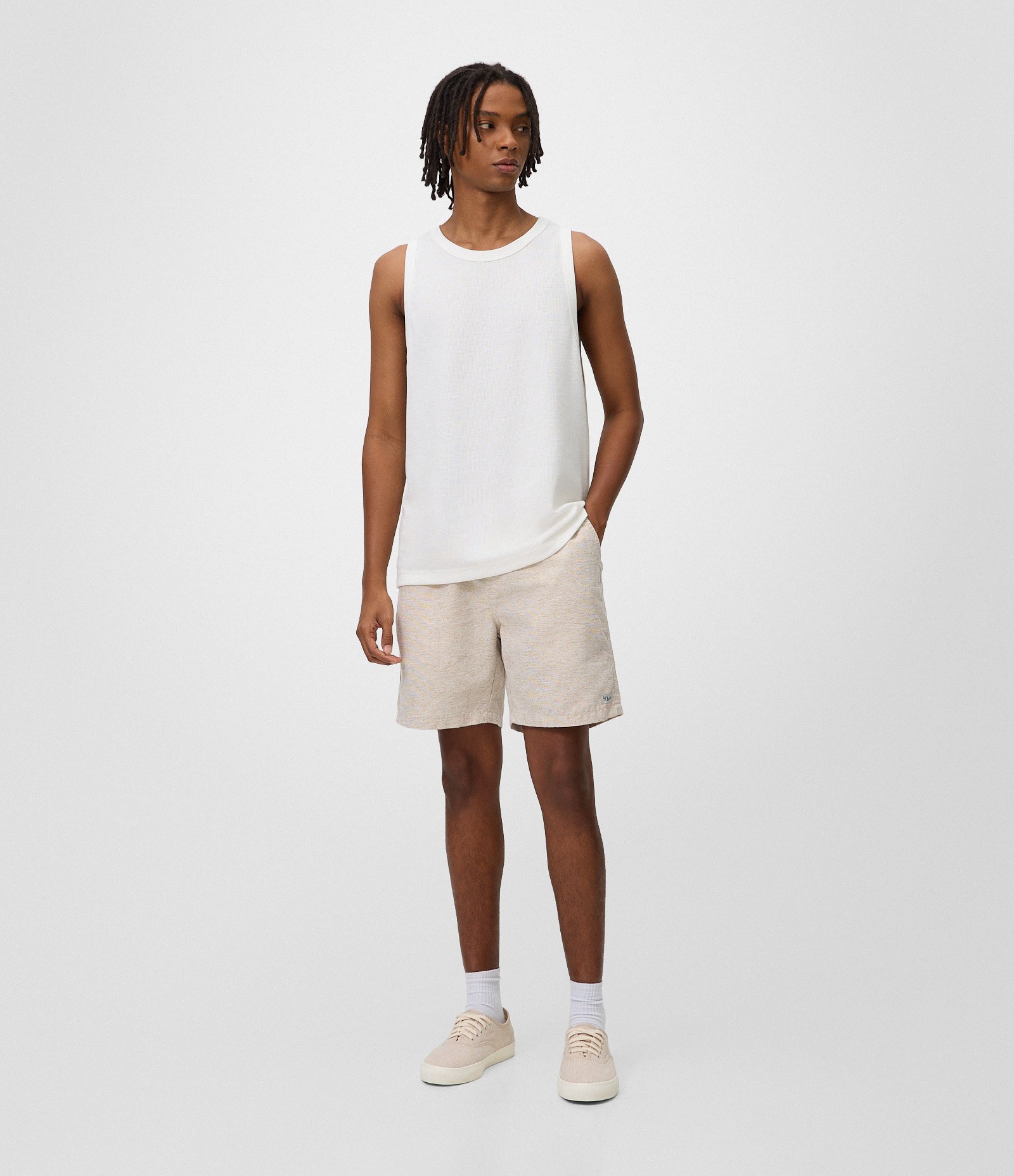 Regata Comfort Básica em Malha Waffle Branco 2