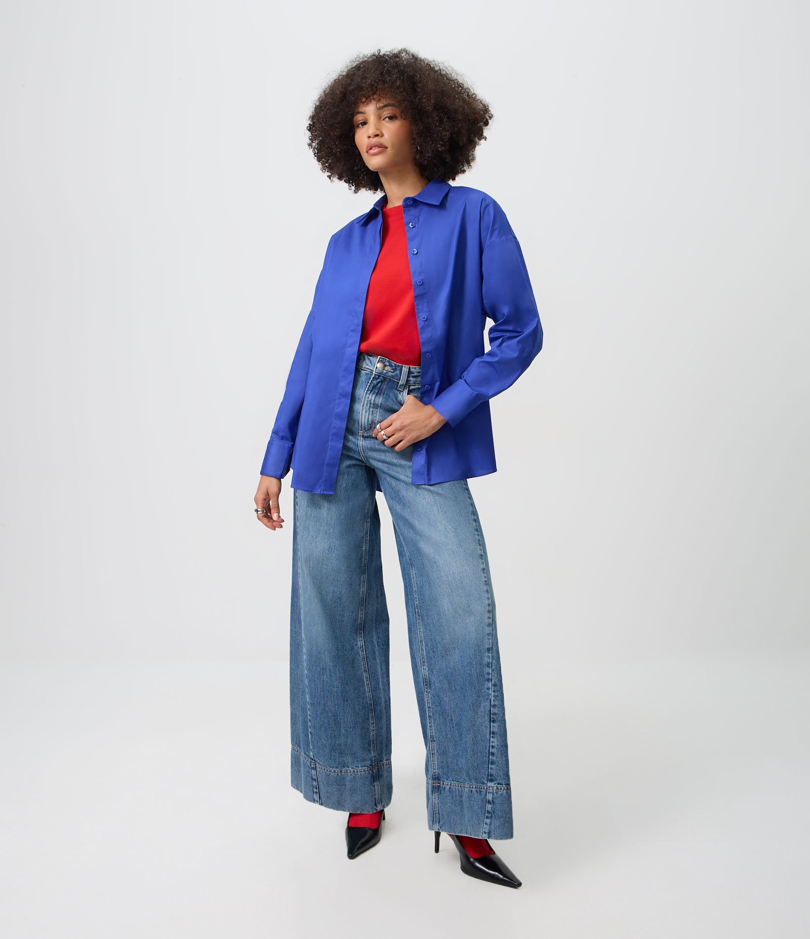 Camisa Oversized em Tricoline com Abotoamento Oculto Azul 2