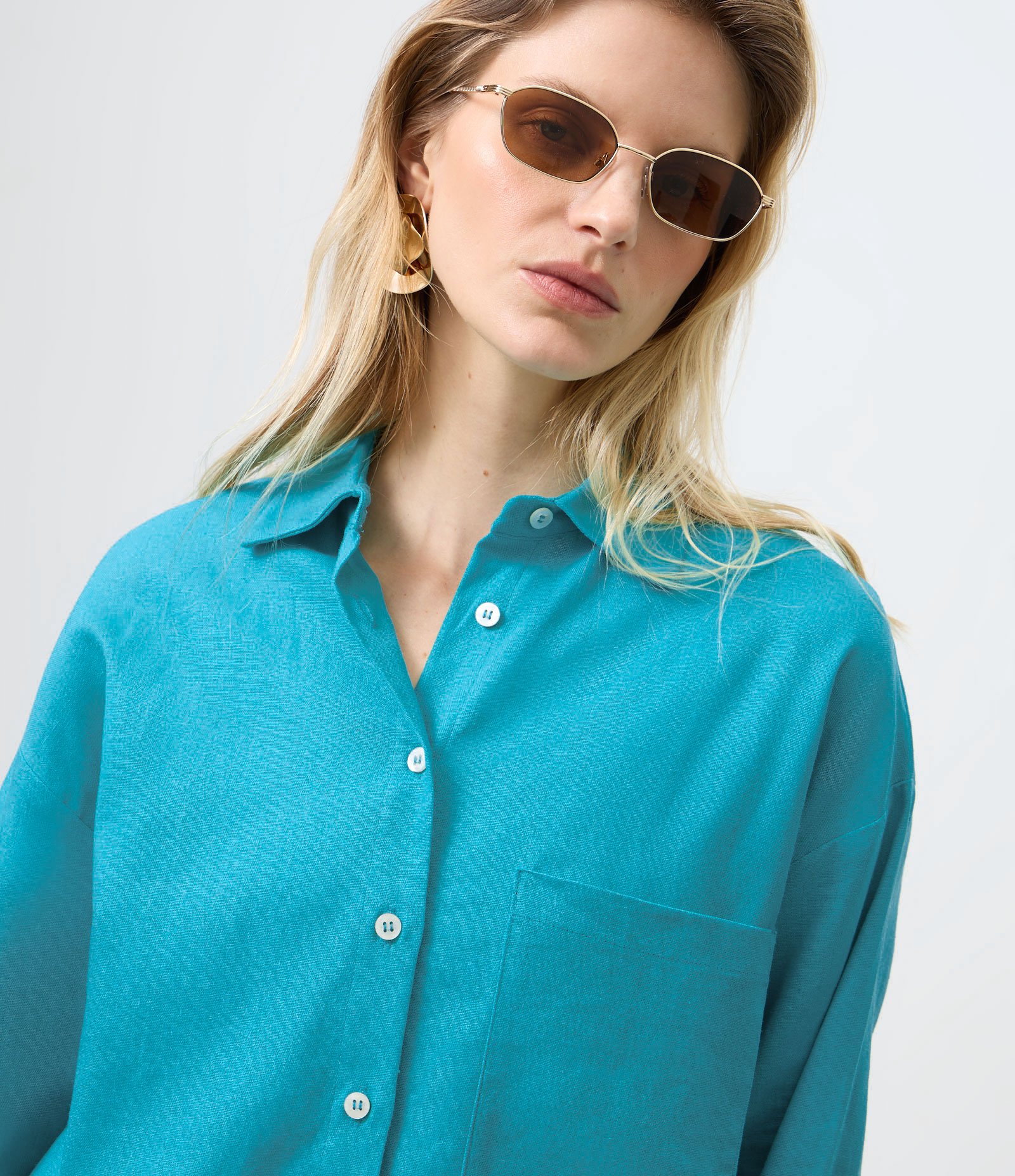Camisa Oversized em Linho com Bolso Frontal Azul 4