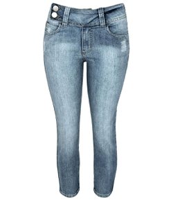 Calça Capri Feminina em Jeans