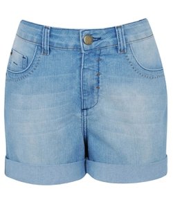 Short Feminino em Jeans