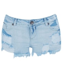 Short Feminino em Jeans com Rasgados e Barra Desfiada