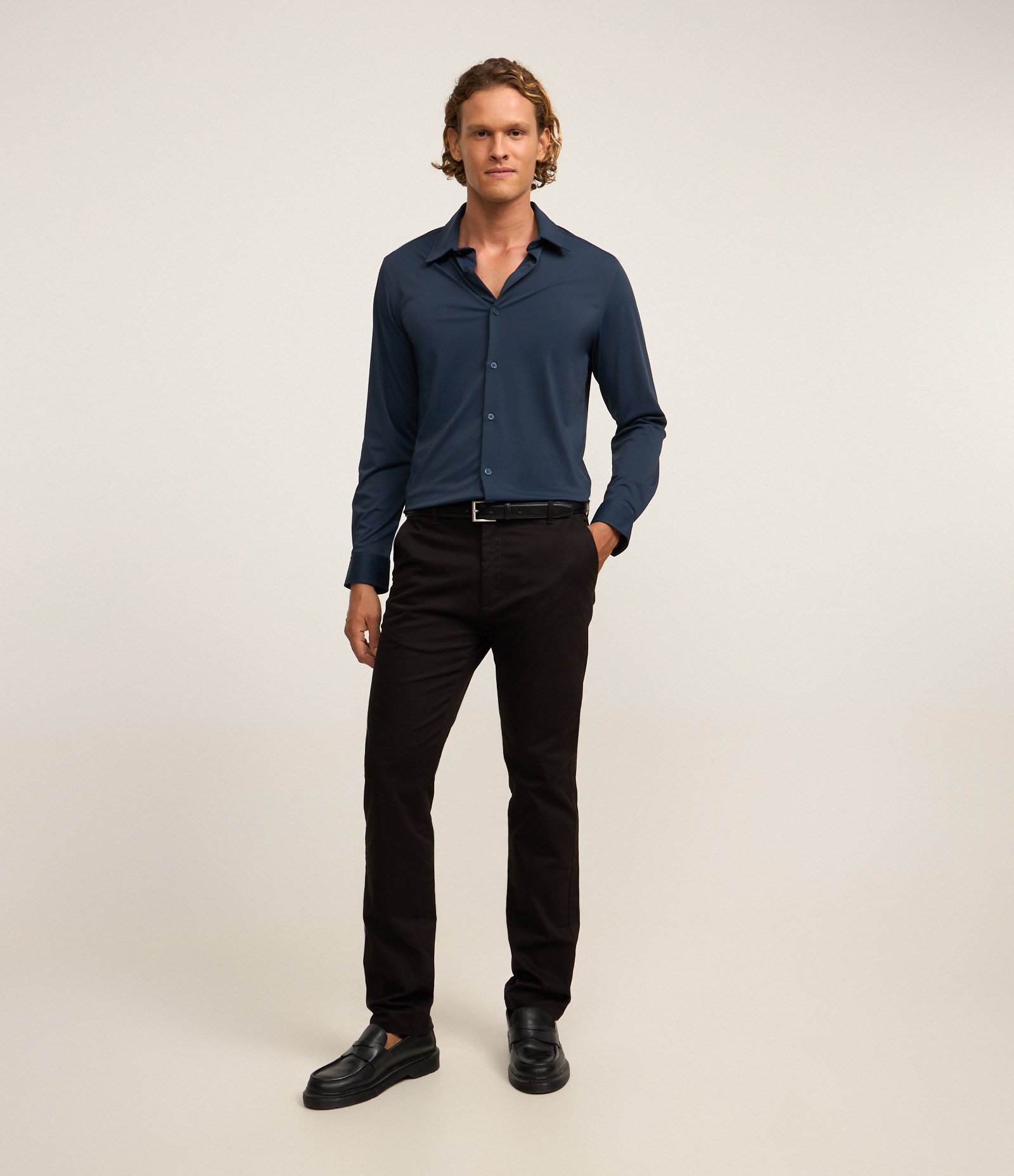 Calça Slim em Sarja com Elastano Preto 1