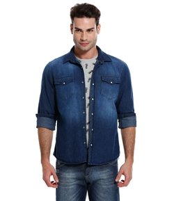 Camisa Masculina em Jeans com Efeito Lavado 