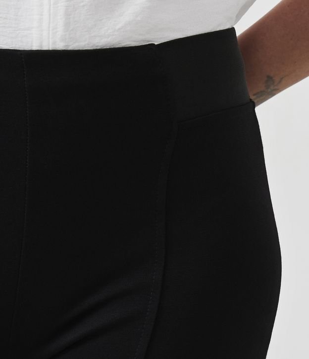 Calça Legging em Ponto Roma com Elástico Lateral Preto