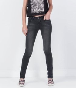 Calça Super Skinny Feminina em Jeans