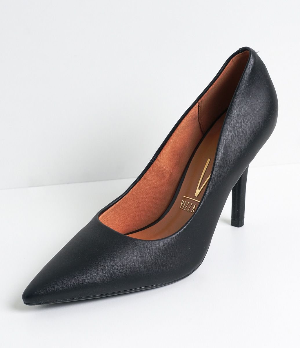 scarpin preto renner