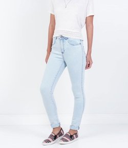 Calça Super Skinny Feminina em Jeans Marmorizado