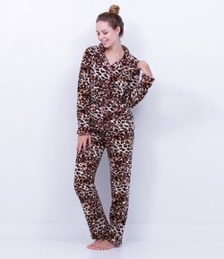 Pijama em Fleece Animal Print com Abertura Frontal