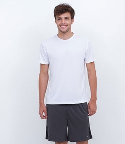 Camiseta Esportiva Básica com Proteção UV e Manga Curta