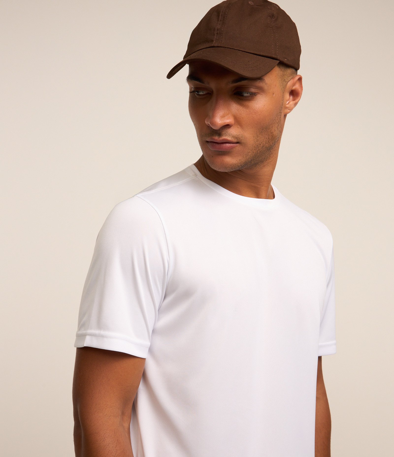 Camiseta Esportiva Básica com Proteção UV e Manga Curta Branco 6