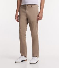 Calça Slim Básica em Sarja com Elastano