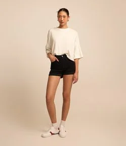 Short em Sarja com Cintura Alta e Barra Dobrada