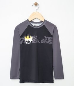 Camiseta Infantil com Estampa Batman e Proteção UV - Tam 2 a 10 
