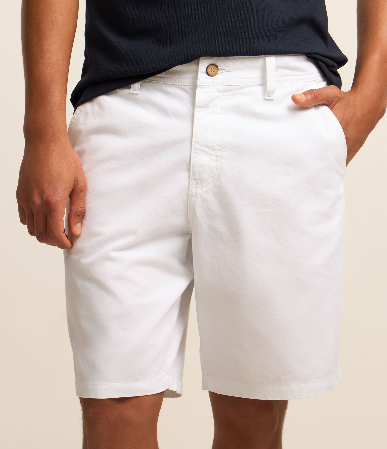 Bermuda Reta em Sarja com Bolso 3