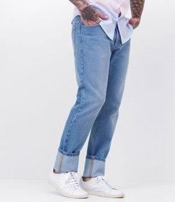 Calça Skinny em Jeans