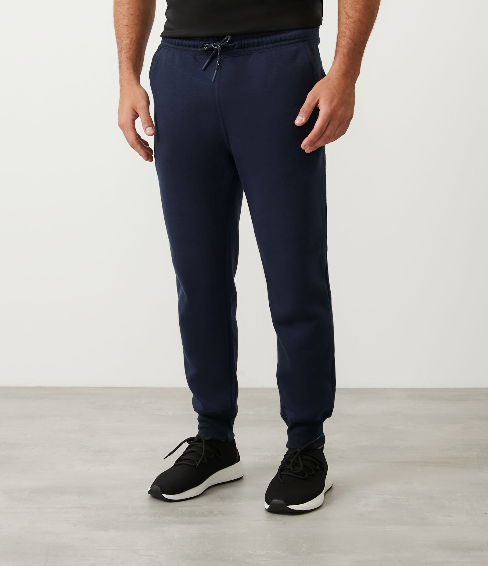 Calça Jogger Esportiva Básica em Moletom com Cordão 2