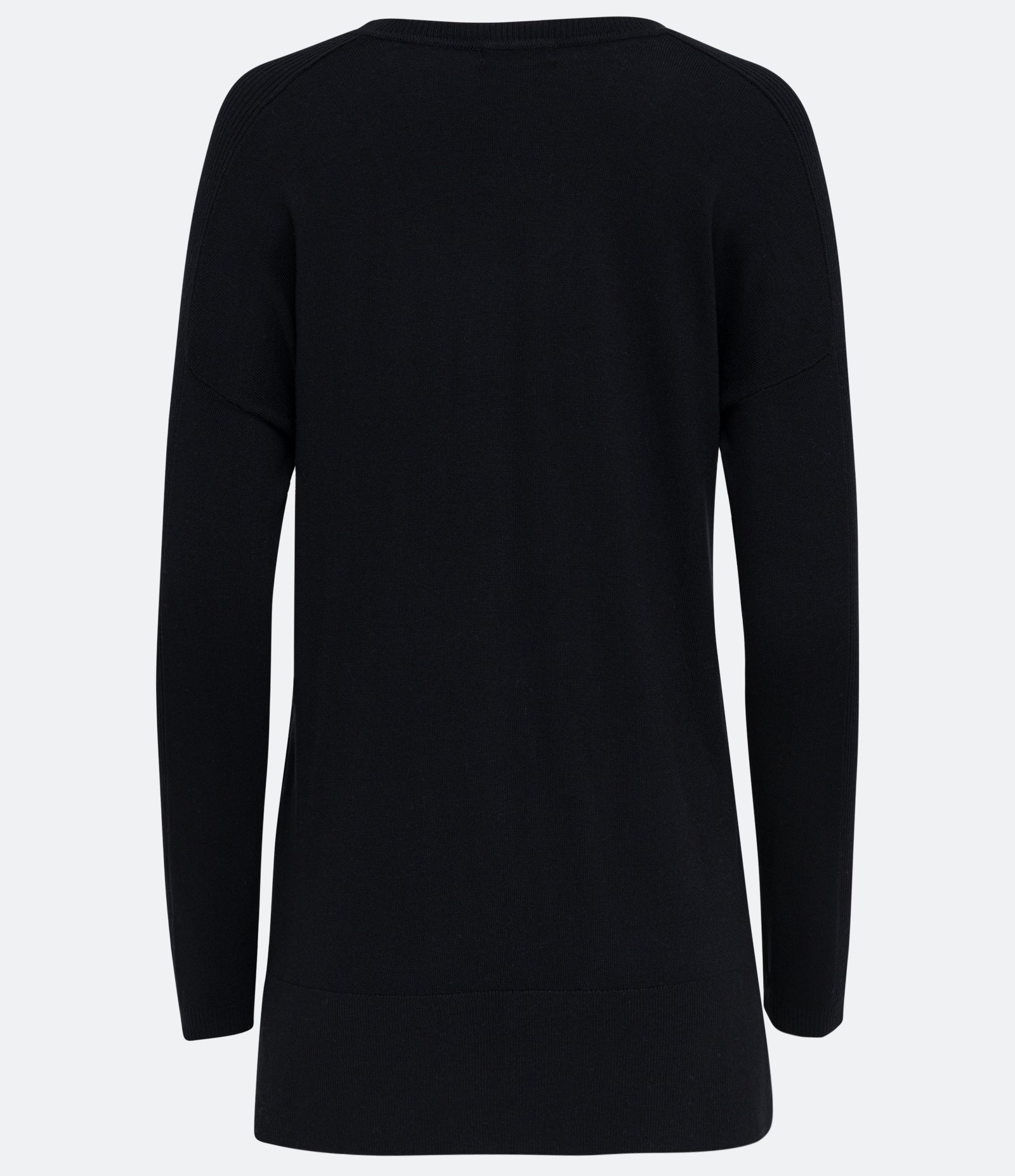 Blusa em Tricô com Decote V e Barra Mullet Preto 2