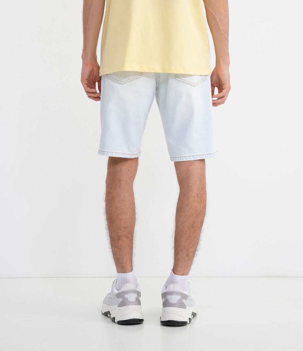 bermuda destroyed renner