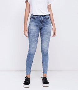 Calça Jeans Skinny Marmorizada