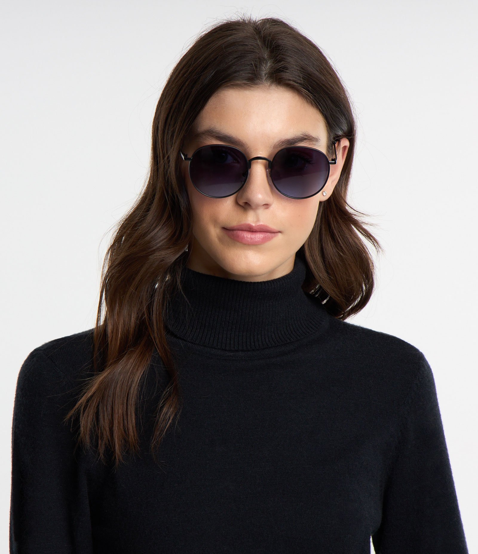 Óculos de Sol Redondo com Lente Degradê Preto 5