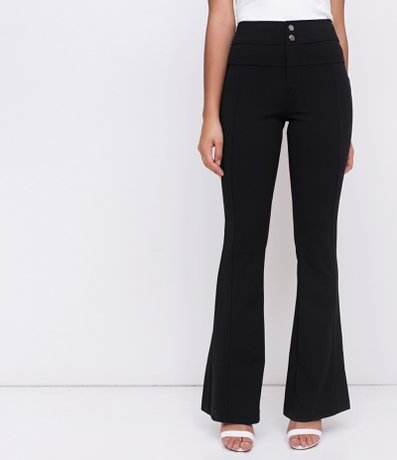 calça flare tecido crepe