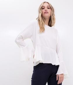 Blusa com Babados e Amarração 