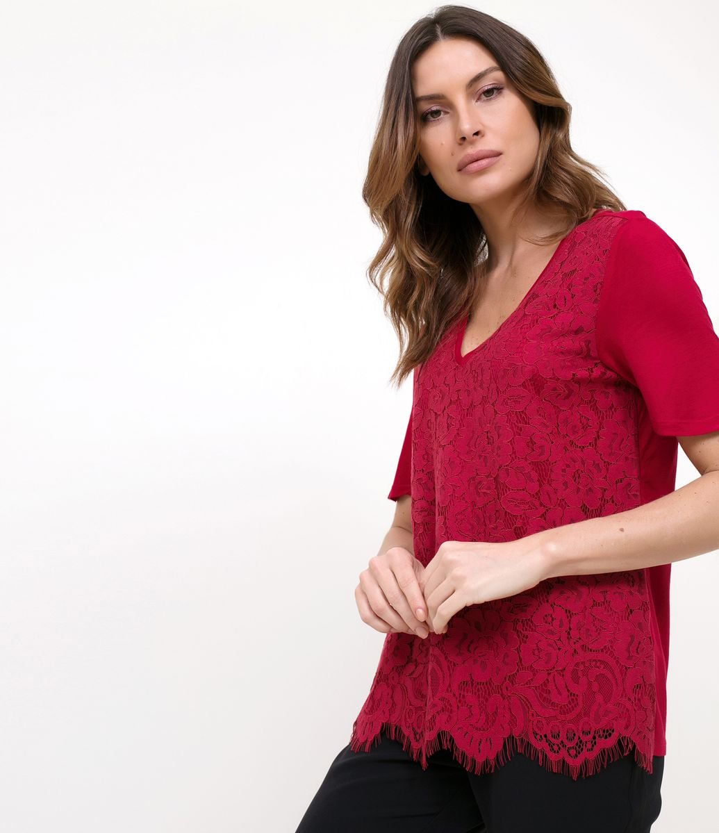 blusa de renda decote v