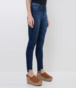 Calça Jeans Skinny com Veludo Lateral