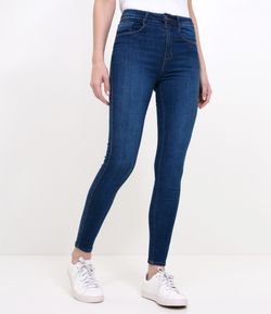 Calça Skinny Jeans com Cintura Alta