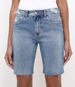 Bermuda Jeans com Puídos 