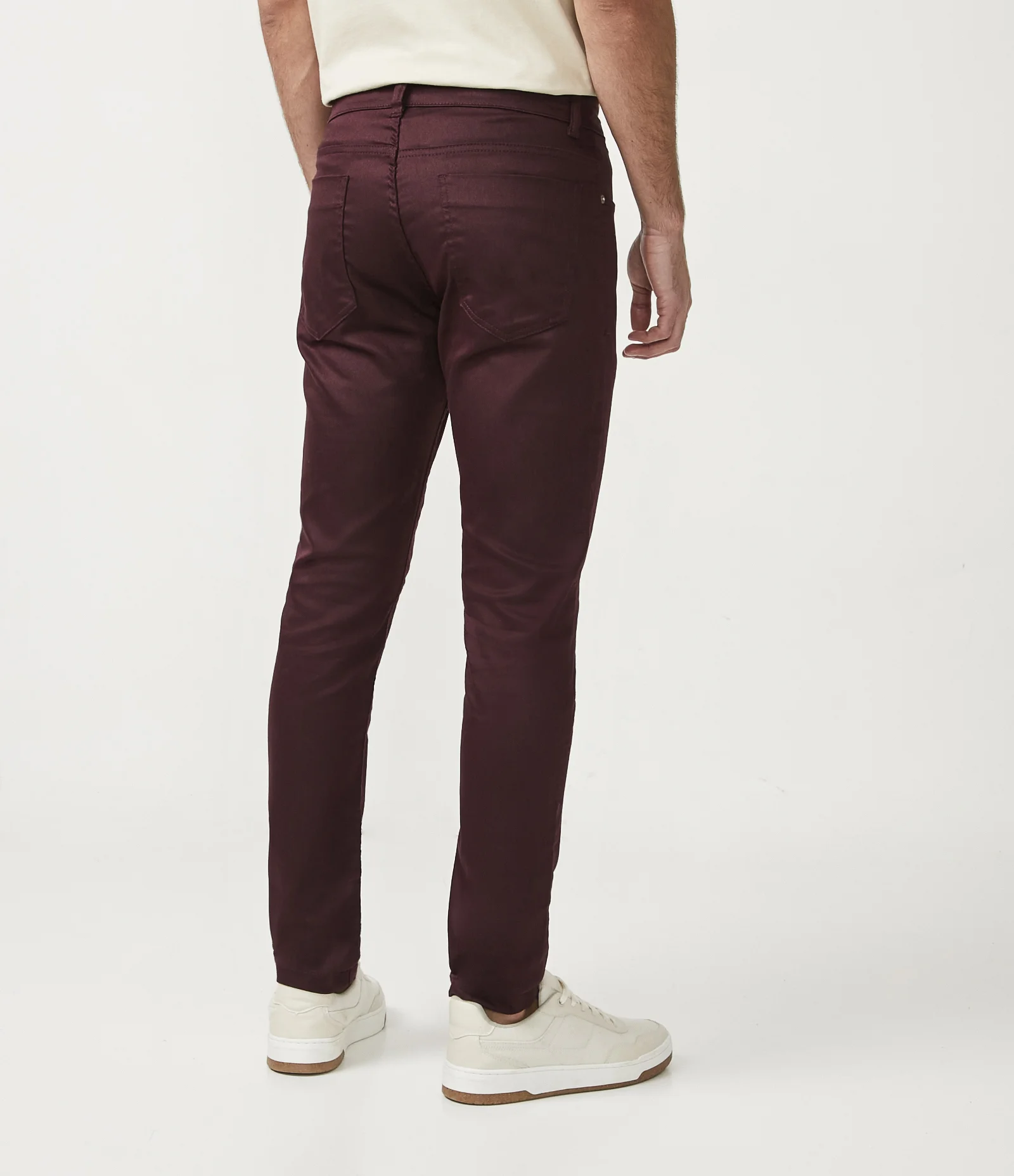 Calça Slim em Sarja com Bolsos Vermelho 2