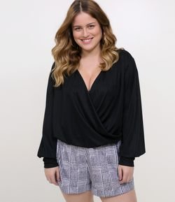 Blusa Transpassada Lisa Curve & Plus Size