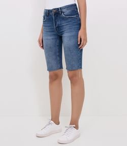 Bermuda Jeans com Barra Corte a Fio
