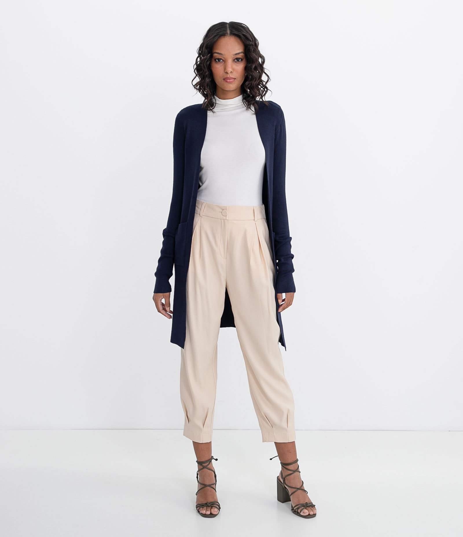 Cardigan Alongado em Tricô com Bolsos 1