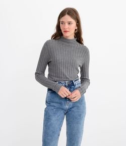 Blusa em Tricô Canelado com Gola Alta e Manga Longa