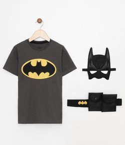 Camiseta Infanrtil com Cinto e Máscara do Batman - Tam 2 a 14