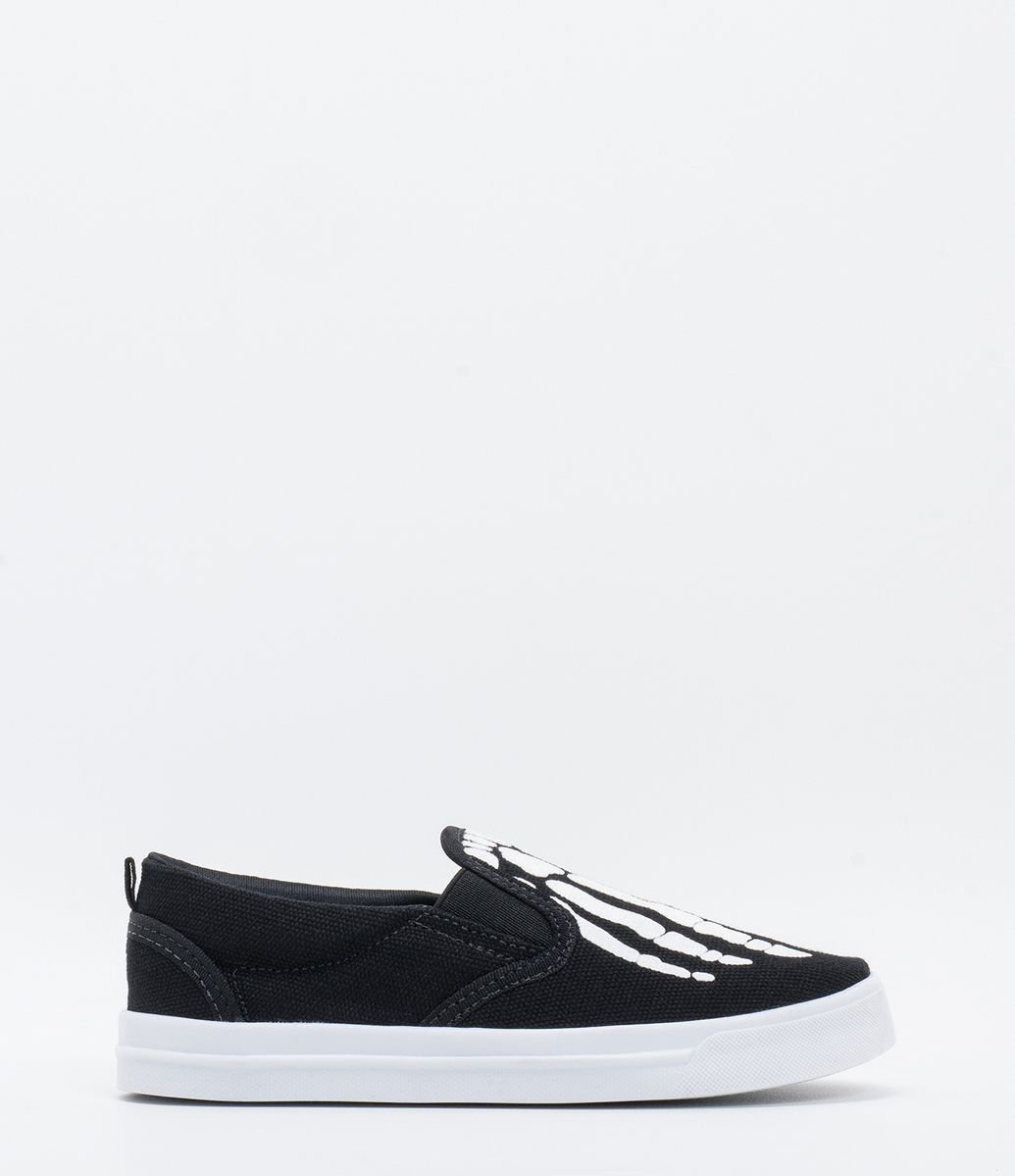 tenis slip on caveira