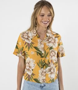 Camisa com Bolso Floral 