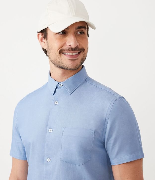 Camisa Slim em Algodão com Manga Curta e Bolso Azul 4