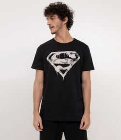 Camiseta com Estampa Super Homem - Brilha no Escuro