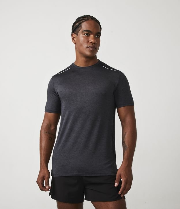 Camiseta Esportiva Básica em Dry Fit com Detalhes Refletivos Cinza Escuro 1