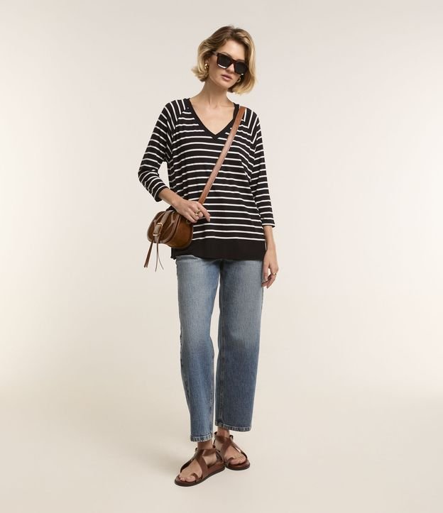 Blusa em Viscose com Estampa Listrada