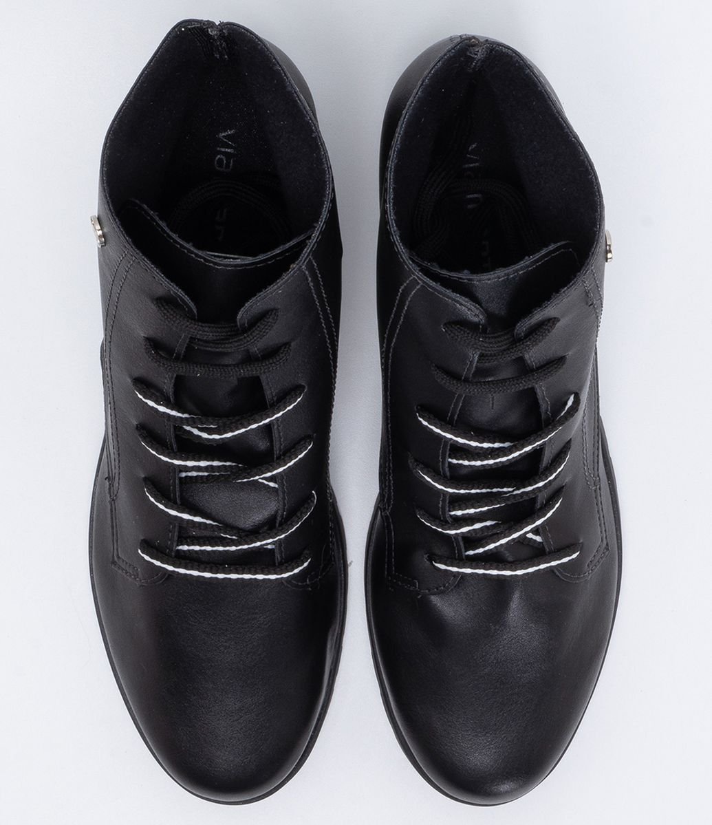 bota coturno feminina renner