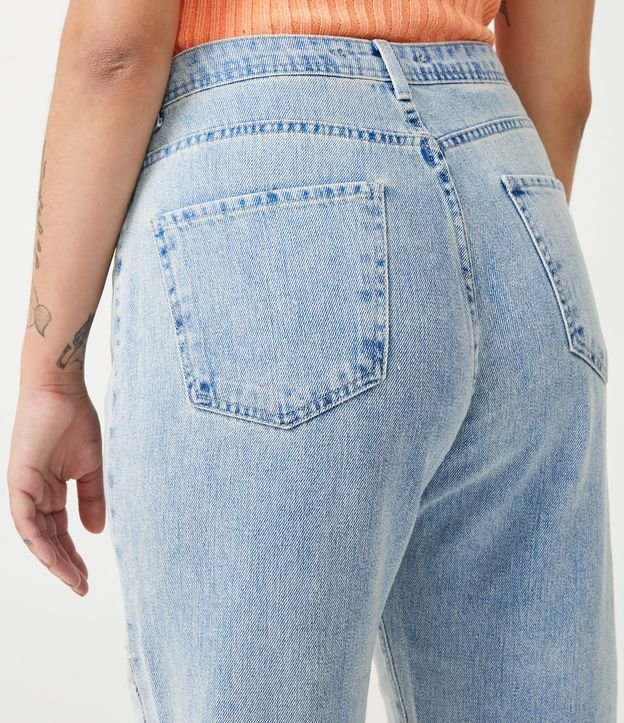 Pantalón Mom Liso con Lavado Marmorizado Azul  4