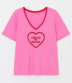Camiseta com Estampa Smile Curve & Plus Size