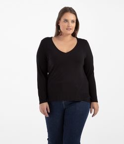 Blusa Básica Lisa Curve & Plus Size