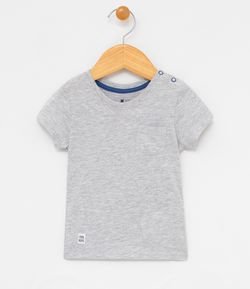 Camiseta Infantil Lisa com Bolso - Tam 0 a 18 meses